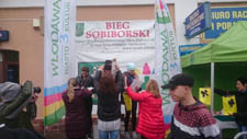 Tradycyjnie młodzież Zespołu Szkół w Cycowie uczciła pamięć o tragicznej historii obozu w Sobiborze