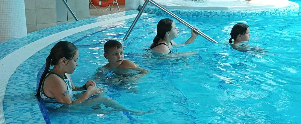 PÓLKOLONIE 2023 „Wakacje z INICJATYWĄ” – wodne szaleństwo w AQUA Lublin