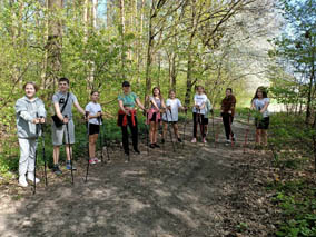 Pierwsze zajęcia NORDIC WALKING dla uczniów Zespołu Szkół w Cycowie