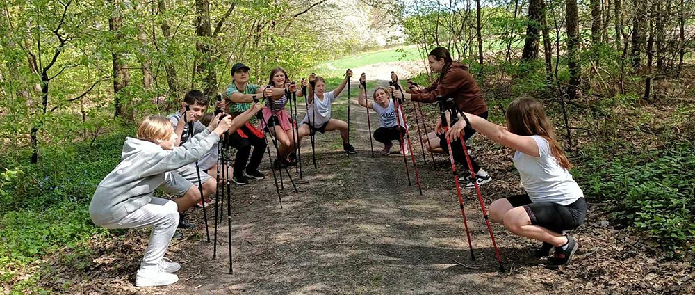 Pierwsze zajęcia NORDIC WALKING dla uczniów Zespołu Szkół w Cycowie