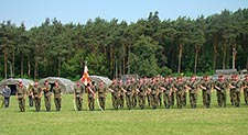 Dyrektor Zespołu Szkół Zbigniew Rutkowski wyróżniony Odznaką Pamiątkową 25 Brygady Kawalerii Powietrznej