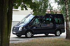 Nowy Ford Transit zakupiony na potrzeby Zespołu Szkół