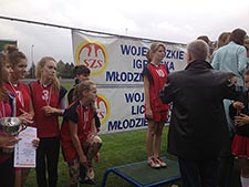 Wielki sukces biegaczy z Zespołu Szkół w Cycowie w Finale Wojewódzkich Sztafetowych Biegów Przełajowych w Tomaszowie Lubelskim