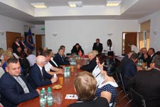 Gmina Cyców ma swój herb i sztandar