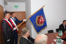Gmina Cyców ma swój herb i sztandar