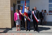 Gmina Cyców ma swój herb i sztandar