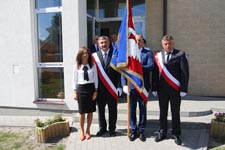 Gmina Cyców ma swój herb i sztandar