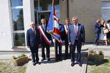 Gmina Cyców ma swój herb i sztandar