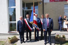 Gmina Cyców ma swój herb i sztandar