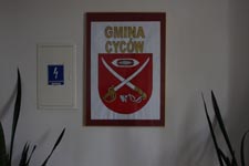 Gmina Cyców ma swój herb i sztandar