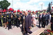 Gmina Cyców ma swój herb i sztandar