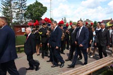 Gmina Cyców ma swój herb i sztandar