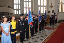 Gmina Cyców ma swój herb i sztandar