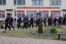 Gmina Cyców ma swój herb i sztandar