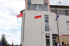 Gmina Cyców ma swój herb i sztandar
