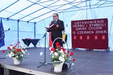 Gmina Cyców ma swój herb i sztandar