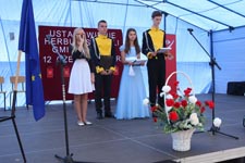 Gmina Cyców ma swój herb i sztandar