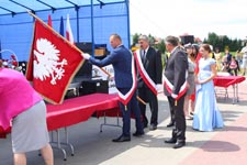 Gmina Cyców ma swój herb i sztandar