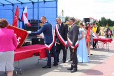 Gmina Cyców ma swój herb i sztandar