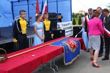 Gmina Cyców ma swój herb i sztandar