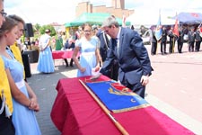 Gmina Cyców ma swój herb i sztandar