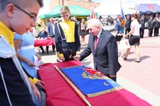 Gmina Cyców ma swój herb i sztandar