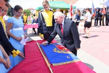 Gmina Cyców ma swój herb i sztandar