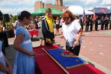 Gmina Cyców ma swój herb i sztandar