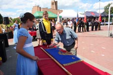 Gmina Cyców ma swój herb i sztandar