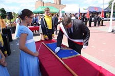 Gmina Cyców ma swój herb i sztandar