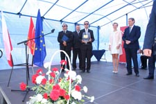 Gmina Cyców ma swój herb i sztandar