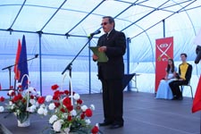 Gmina Cyców ma swój herb i sztandar