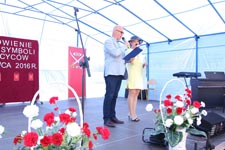 Gmina Cyców ma swój herb i sztandar