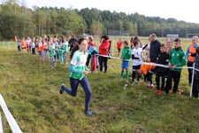 Powiatowe Igrzyska Młodzieży Szkolnej i Powiatowa Gimnazjada w Sztafetowych Biegach Przełajowych pod Patronatem Starosty na Stadionie LKS „Błękit” w Cycowie