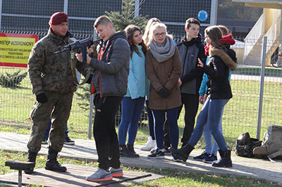 Dzień Otwartych Koszar 7 batalionu kawalerii powietrznej