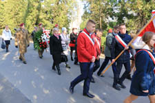 Ostatnie pożegnanie śp. por. JÓZEFA ADAMCZYKA, Weterana 7 Pułku Ułanów Lubelskich, Przyjaciela szkoły…