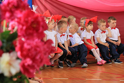 Cudownych Rodziców mam... Występy dzieci z rup 3,4-latków