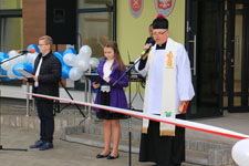 Uroczystość otwarcia nowego budynku Filialnej Szkoły Podstawowej w Świerszczowie