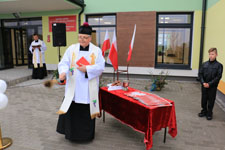 Uroczystość otwarcia nowego budynku Filialnej Szkoły Podstawowej w Świerszczowie