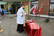 Uroczystość otwarcia nowego budynku Filialnej Szkoły Podstawowej w Świerszczowie