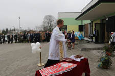 Uroczystość otwarcia nowego budynku Filialnej Szkoły Podstawowej w Świerszczowie