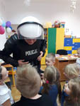 Tato Policjant w grupie Biedronki