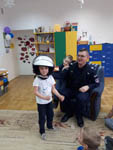 Tato Policjant w grupie Biedronki