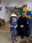 Tato Policjant w grupie Biedronki