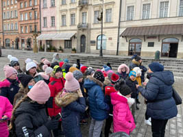 Wyjazd uczniów do Warszawy – kolejna wycieczka w ramach programu MEiN „POZNAJ POLSKĘ”