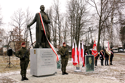 Odsłonięcie pomnika Generała Kazimierza Sosnkowskiego w Sulejówku