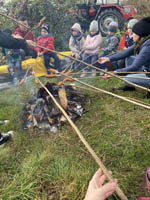 Wyjście przedszkolaków z Punktu Przedszkolnego w Kopinie do sadu