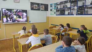 Lekcje w szkolnej Izbie Tradycji 7 PUL