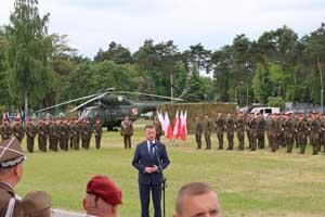 Przysięga żołnierzy ochotników w 25 Brygadzie Kawalerii Powietrznej