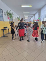 Bohaterowie Disney’a w szkole